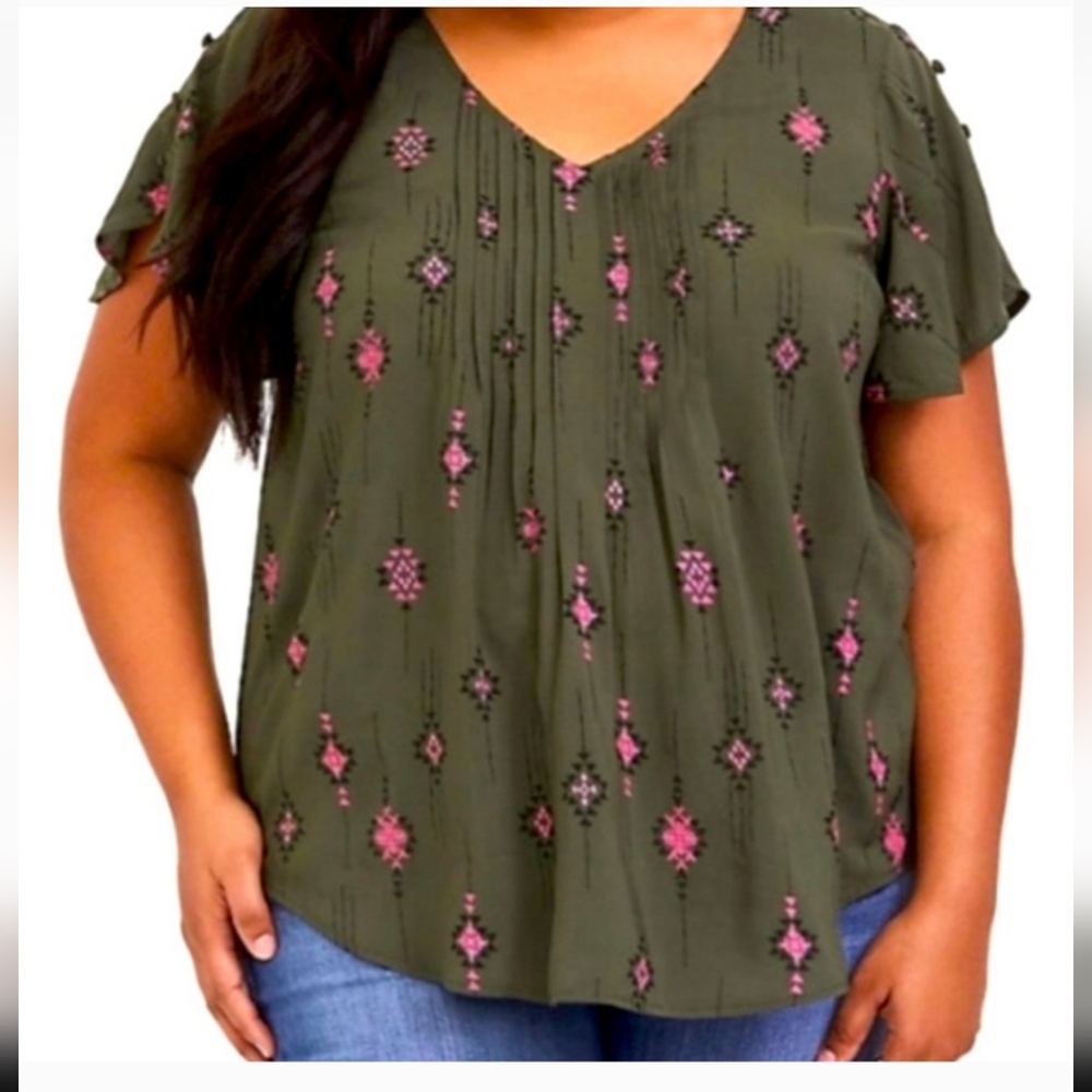 Torrid Green blouse with Pink Aztec designs